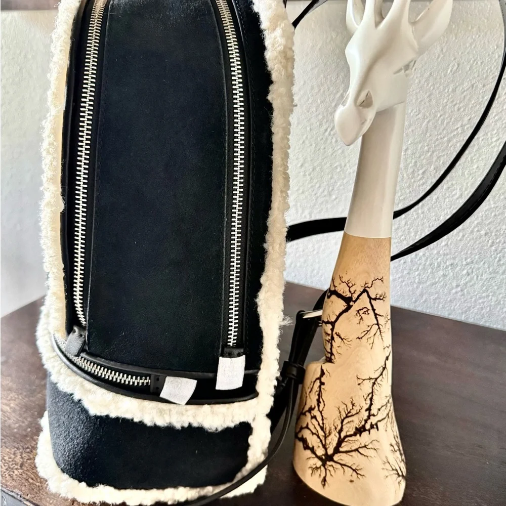 Michael Kors black and Cream Backpack is leather/ fur is faux new bag - Picture 9 of 11